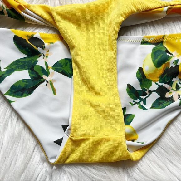 Shekini Lemon Full Back Bikini Bottoms White and Yellow Sized Large - Picture 5 of 5